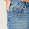 Matala vyötäröinen brodeerattu denim-minihame Matala vyötäröinen brodeerattu denim-minihame