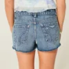 Matala vyötäröinen, kulutettu, keskipitkä pesu denim-minishortsit Matala vyötäröinen, kulutettu, keskipitkä pesu denim-minishortsit