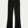 Matala vyötäröinen musta bootcut-farkku Matala vyötäröinen musta bootcut-farkku
