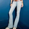 Matala vyötäröinen vaalea bootcut-farkku Matala vyötäröinen vaalea bootcut-farkku