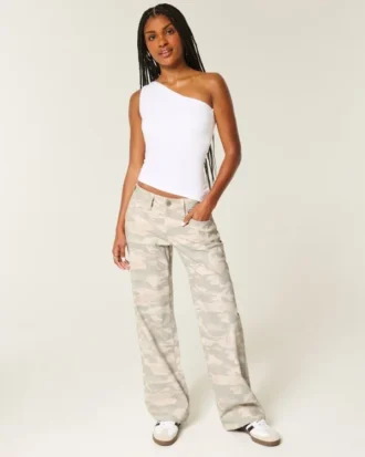 Matala vyötäröinen Y2K Camo Baggy -farkkuhousut
