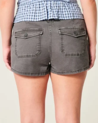 Matala vyötäröiset twill-shortsit