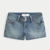 Matala vyötäröiset vaaleat denim-shortit Matala vyötäröiset vaaleat denim-shortit