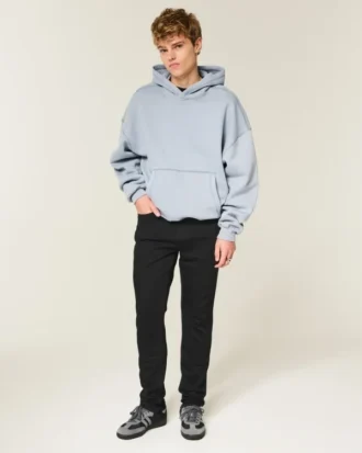 Mustat haalistumattomat urheilulliset skinny-farkut
