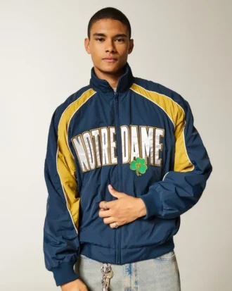 Notre Damen yliopiston Fighting Irish -graafinen tuulitakki