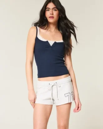 Numerografiikka Mini-fleece-shortsit
