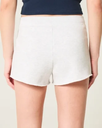 Numerografiikka Mini-fleece-shortsit
