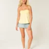 Olkaimeton, kiristetty babydoll-toppi Olkaimeton, kiristetty babydoll-toppi