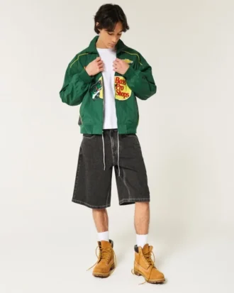Pesty musta Cat Graphic Super Baggy -denimshortsit