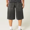 Pesty musta denim-polvihousu Pesty musta denim-polvihousu