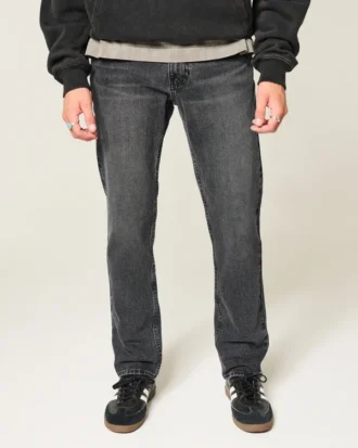 Pesty musta slim straight -farkku