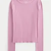 Pitkähihainen, kaula-aukollinen toppi Pitkähihainen, kaula-aukollinen toppi
