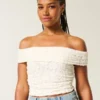 Pitsi-off-shoulder-toppi Pitsi-off-shoulder-toppi