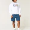 Polven yläpuolelle ulottuvat fleece-ikonishortsit