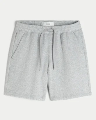 Polven yläpuolelle ulottuvat fleece-shortsit Polven yläpuolelle ulottuvat fleece-shortsit
