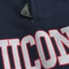 Polvipituiset fleece-shortsit, joissa UConn Huskies -grafiikka Polvipituiset fleece-shortsit, joissa UConn Huskies -grafiikka