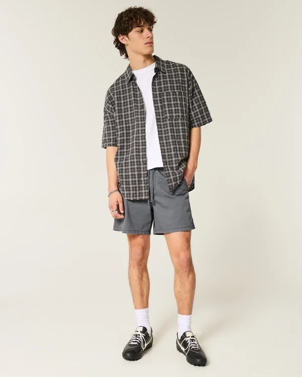 Polvipituiset twill-shortsit Polvipituiset twill-shortsit