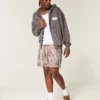 Reiden puoliväliin ulottuvat camo-kuvioiset löysät fleece-shortsit Reiden puoliväliin ulottuvat camo-kuvioiset löysät fleece-shortsit