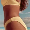 Ribbineulottu bikinien alaosa