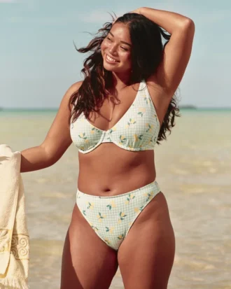 Ribbineulottu, korkea-reunainen Cheekiest-bikinien alaosa