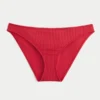 Ribbineulotut bikinit
