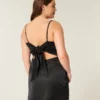 Satiininen selkäpuolella rusetti Bodycon-mekko Satiininen selkäpuolella rusetti Bodycon-mekko