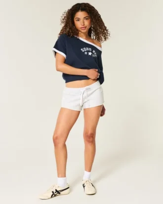 Sivuraitainen fleece-minishortsit