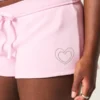 Sydänkuvioiset fleece-minishortsit Sydänkuvioiset fleece-minishortsit