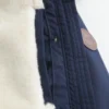 Tekoturkiksella vuorattu parka Tekoturkiksella vuorattu parka