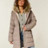 Tekoturkiksella vuorattu puffer-parka Tekoturkiksella vuorattu puffer-parka