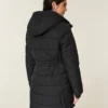 Tekoturkiksella vuorattu puffer-parka Tekoturkiksella vuorattu puffer-parka