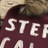Tekoturkisreunus Vetoketjullinen logopaita huppulla Tekoturkisreunus Vetoketjullinen logopaita huppulla