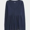 Tie-Back Henley Babydoll -toppi Tie-Back Henley Babydoll -toppi