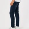 Tummat pesun urheilulliset skinny-farkut Tummat pesun urheilulliset skinny-farkut