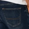 Tummat pesun urheilulliset skinny-farkut Tummat pesun urheilulliset skinny-farkut