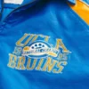 UCLA Bruins -grafiikkakuvioinen tekonahkatakki UCLA Bruins -grafiikkakuvioinen tekonahkatakki