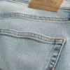 Vaaleat slim straight -farkut
